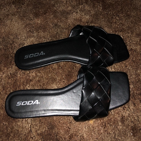 Black mule slides - Picture 3 of 3